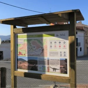Cartel_tejado_dos_aguas